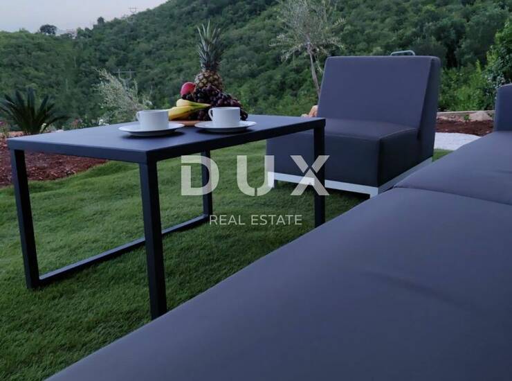 Opatija, Medveja, villa 100m2, bazen, panoramski pogled na more, okoliš 815m2, — fotografija 5