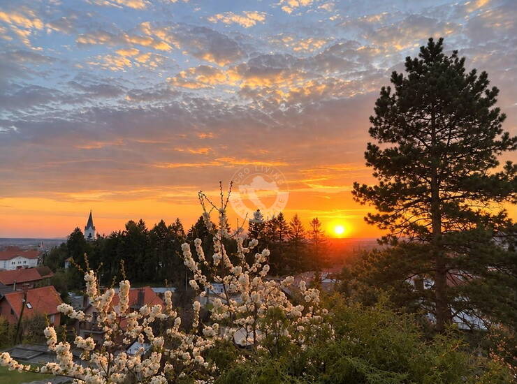 Samobor Centar, obiteljska kuća s panoramskim pogledom, život iznad grada