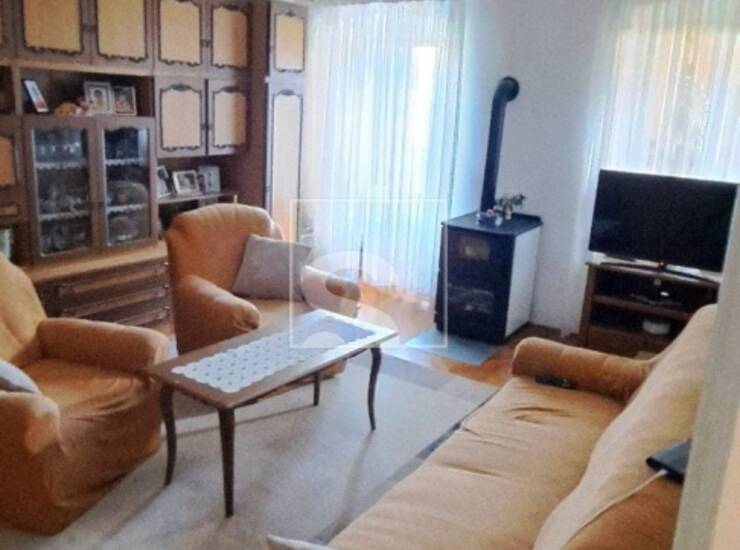 PRODAJE SE KUĆA U NIZU U VODNJANU – 300 m2 — fotografija 2