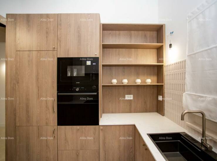 Na prodaju samostojeća prizemna kuća površine 147 m², smještena u mirn... — fotografija 5