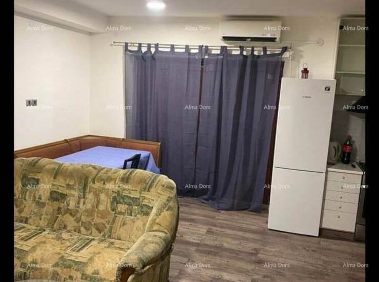 Prodaje se stan površine 130 m2, Buzet.
Stan ima posebni ulaz, na prvom ka... — fotografija 8