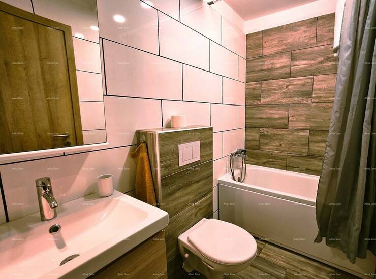 Na prodaju je potpuno renovirana kamena kuća površine 170 m², smještena... — fotografija 6
