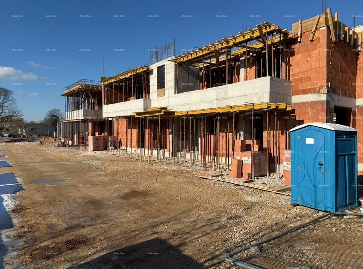 NOVOGRADNJA – MANJI STAMBENI KOMPLEKS U IZGRADNJI (3 ZGRADE U NIZU)

Na p... — fotografija 5