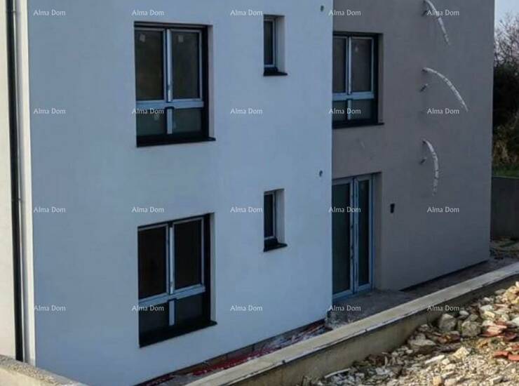Prodajemo stan u prizemlju  zgrade i izgradnji na mirnoj lokaciji.
Zgrada i... — fotografija 2