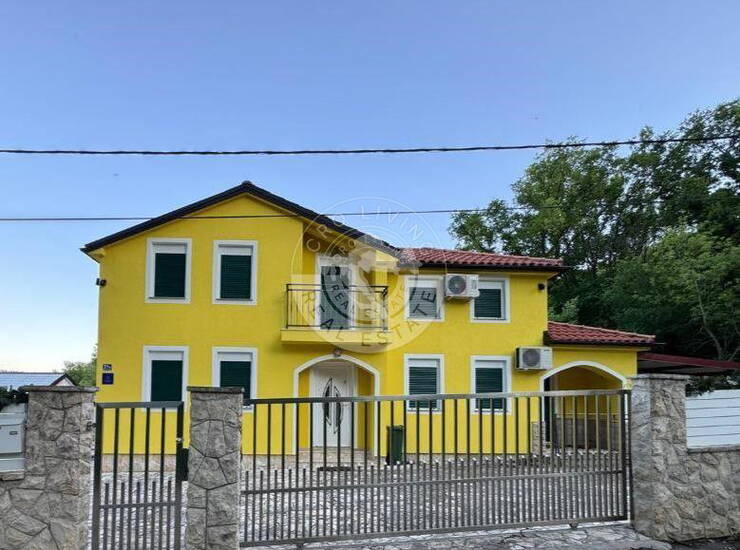 Bribir, Samostojeća kuća sa bazenom, 110m2 — fotografija 2