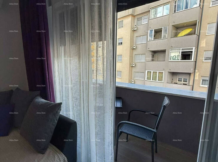 Na prodaju je lijepo uređen i namješten stan površine 40,7 m², smješte... — fotografija 5