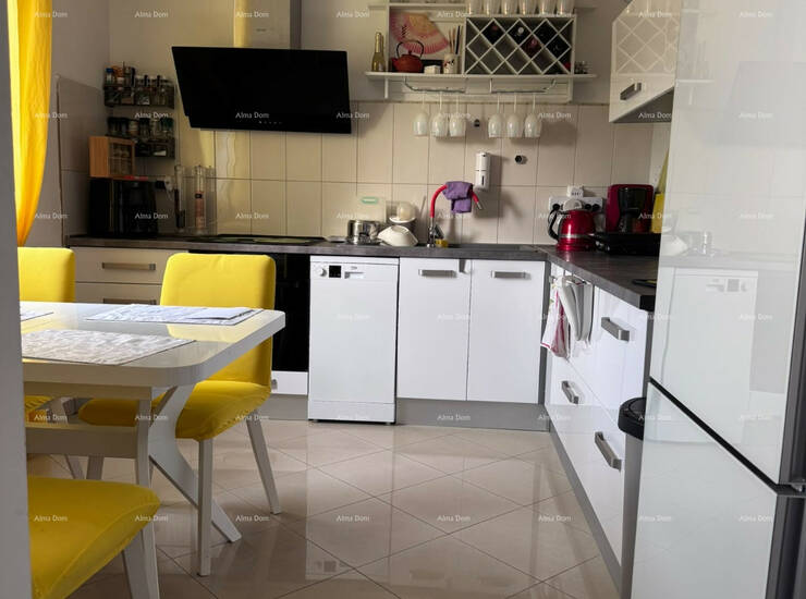 Na prodaju je prostran i funkcionalno raspoređen stan površine 72 m², sm... — fotografija 8