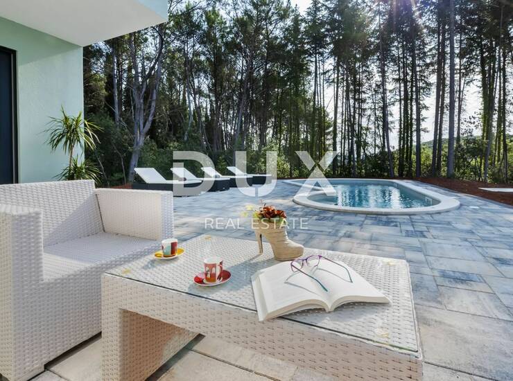 Istra, Rovinj, moderna prizemnica, 110 m2, bazen, 800 metara od mora — fotografija 5