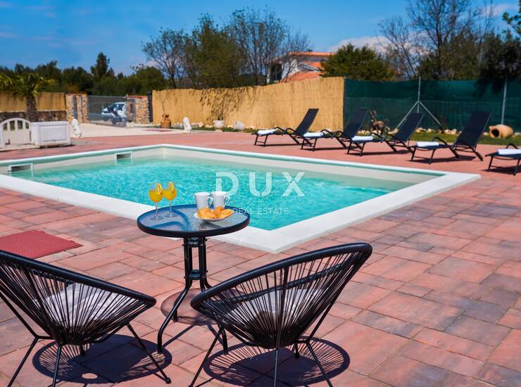  Bilice, vila s bazenom, 171,30 m² — fotografija 3