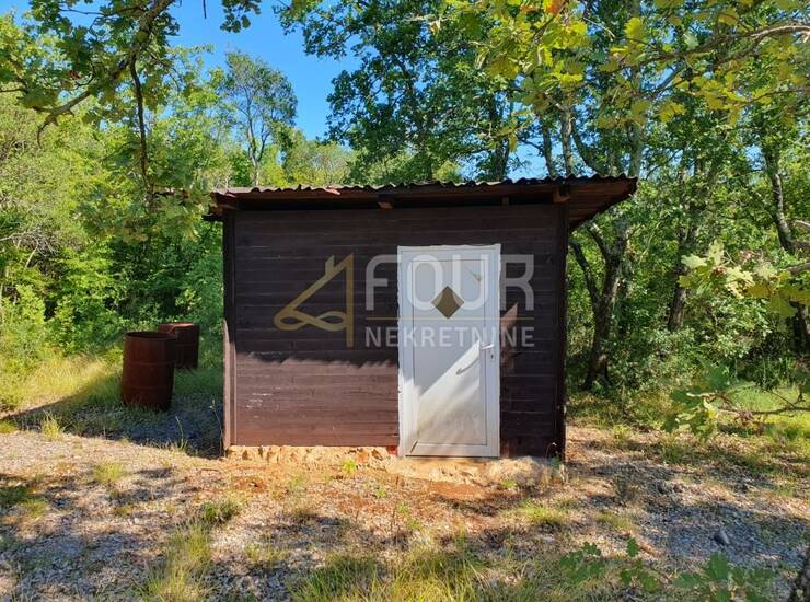 Otok Krk, Pinezići, poljoprivredno zemljište 4.107m2 - šuma — fotografija 2