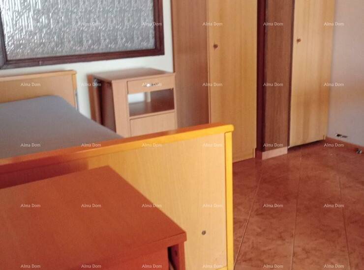 Prodaja kuće s apartmanima u Puli  blizu mora, s pogledom na more.
Ova atr... — fotografija 7