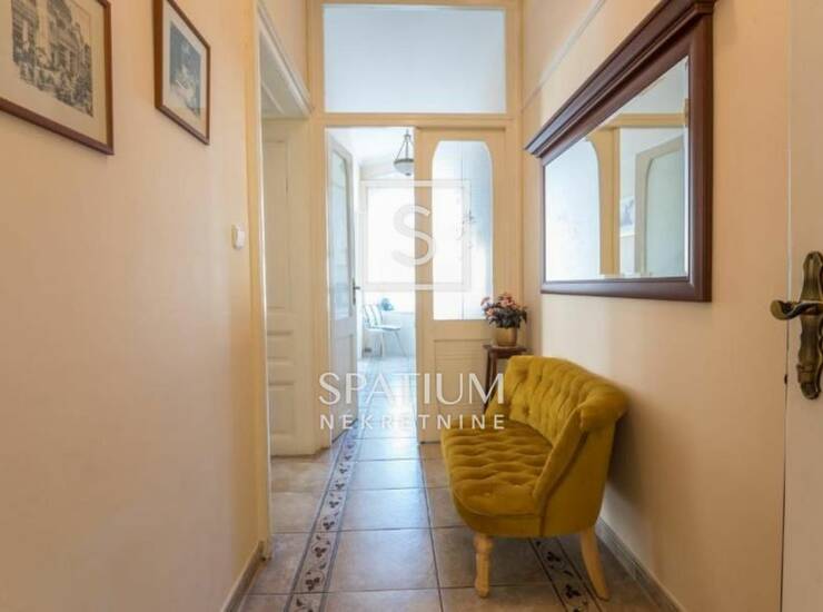 OPATIJA, STAN ZA NAJAM U STROGOM CENTRU — fotografija 5