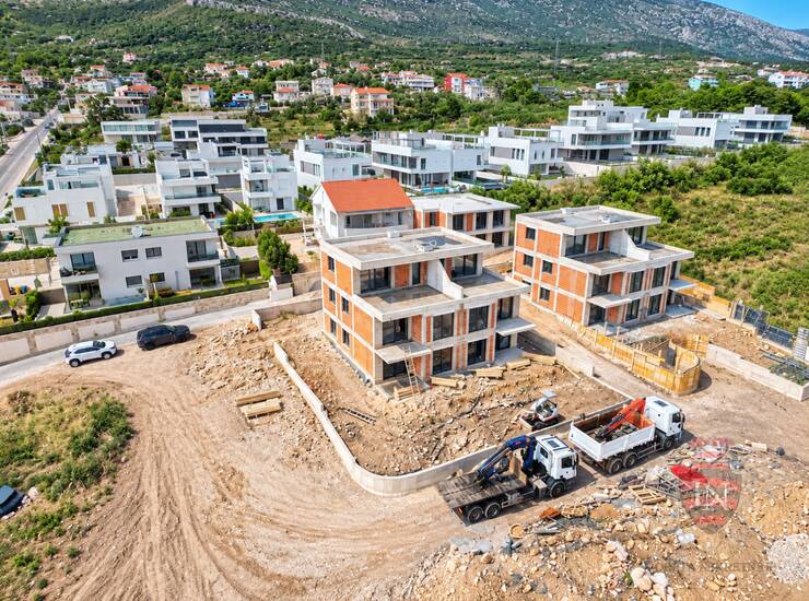 KAŠTEL SUĆURAC – DVOETAŽNI PENTHOUSE S PROSTRANOM TERASOM | NOVOGRADNJA — fotografija 2