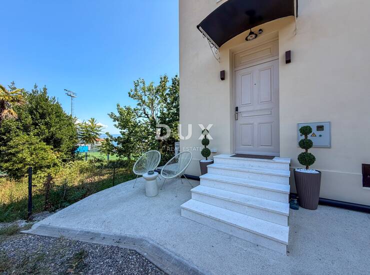 Opatija, centar, dvosobni stan, 51m2, 300m od mora  — fotografija 2