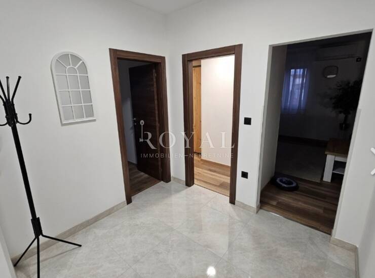 VIŠKOVO - Novouređeni stan 3S+DB,100m2 — fotografija 4