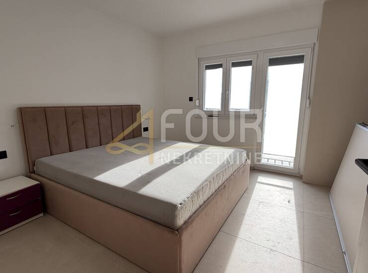 Rijeka, Škurinje, 1s+db, balkon, pogled na more — fotografija 4
