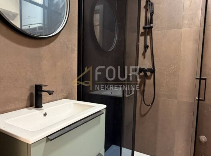 Rijeka, Škurinje, 1s+db, balkon, pogled na more — fotografija 6