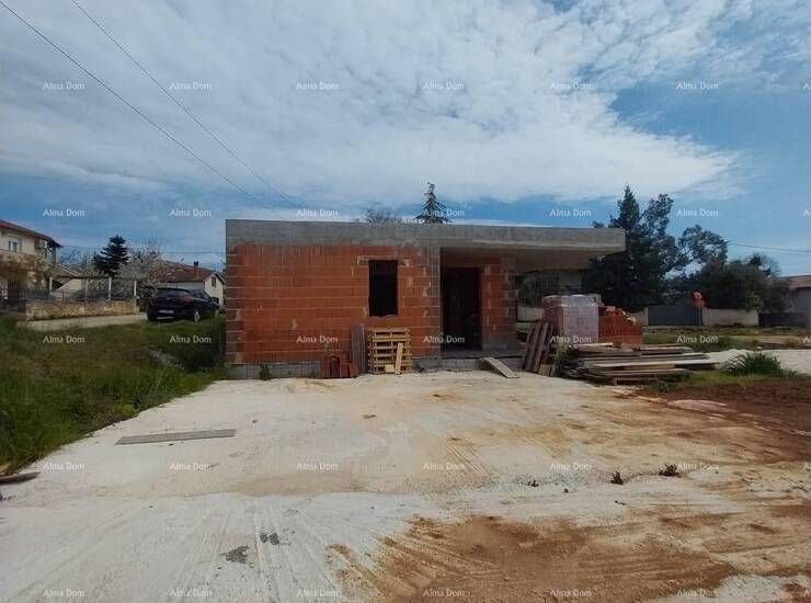 Na prodaju kuća u izgradnji – Muntić.

Prodaje se kuća u izgradnji smj... — fotografija 4