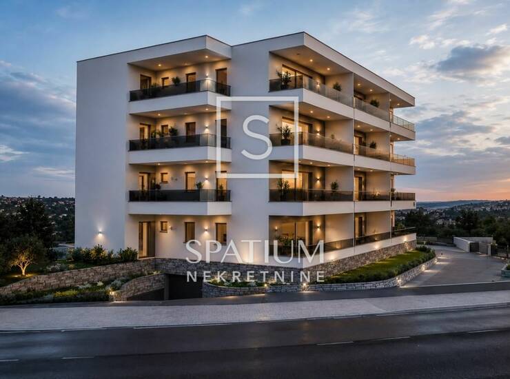 TRSAT, NOVOGRADNJA, OBITELJSKI STAN S GARAŽNIM PARKINGOM — fotografija 2
