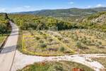 Buje, Kaštel, savršeno zemljište 553 m2 blizu granice!
