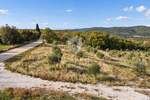 Buje, Kaštel, savršeno zemljište 553 m2 blizu granice! — fotografija 4