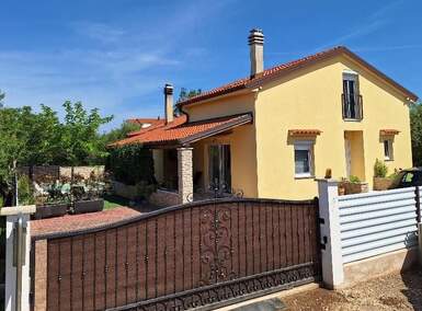 Kuća, Krk 160m² - 590.000 € | SveHrNekretnine