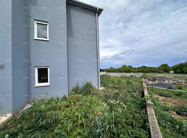 Trosoban stan Šišan, Pula 119m² - 275.000 € | SveHrNekretnine