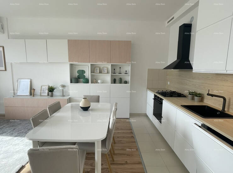 Na prodaju je prostran stan površine 88,81 m², smješten na prvom katu st... — fotografija 2