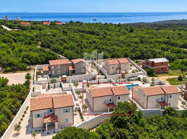 Kamena villa sa pogledom na more, Labin,okolica — fotografija 2