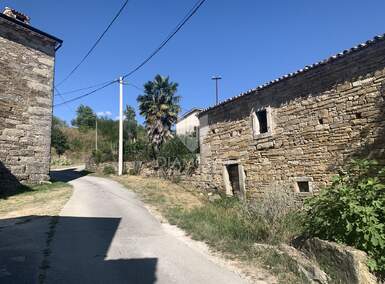 Kuća, Pićan 120m² - 79.000 € | SveHrNekretnine