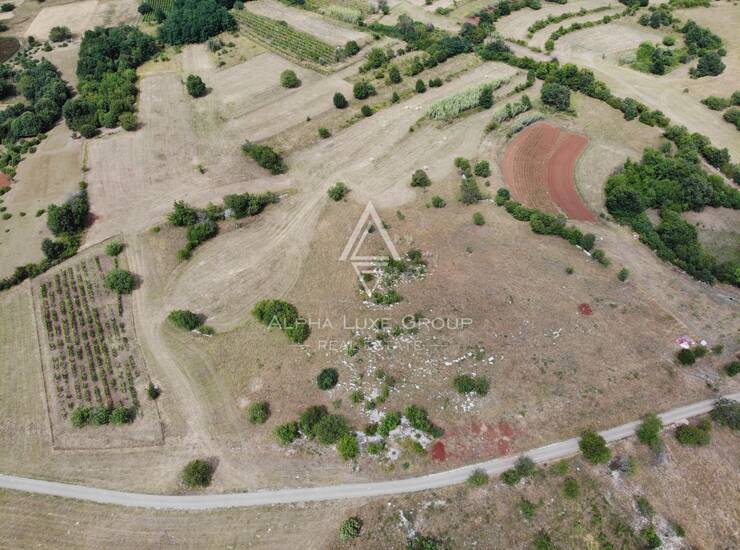 Istra, Oprtalj, Građevinsko zemljište s panoramskim pogledom — fotografija 3