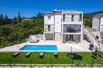 Istra, Diminići – vila s prekrasnim bazenom i panoramskim pogledom na more