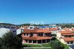 Istra, Volme, vila, 280 m², 3 stana, garaže  — fotografija 2