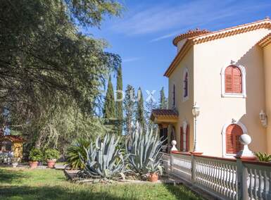 Kuća Bilice, Šibenik 400m² - 2.350.000 € | SveHrNekretnine