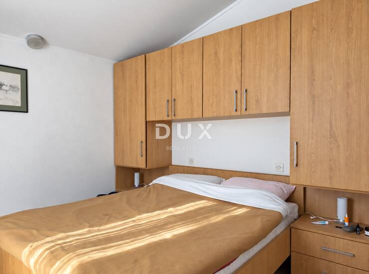 Rab, Lopar, dvije kuće, 130 m2, 3 stana, parking, vrt — fotografija 6