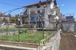 Rijeka Zapad, samostojeća kuća za renovaciju na parceli od 1800 m2, pogle — fotografija 2