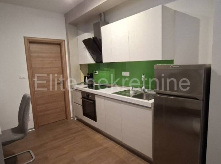 BANJOLE, Stan, 87 m2, 1 kat, 3 sobe, ostava, parking, 300 m od mora — fotografija 5