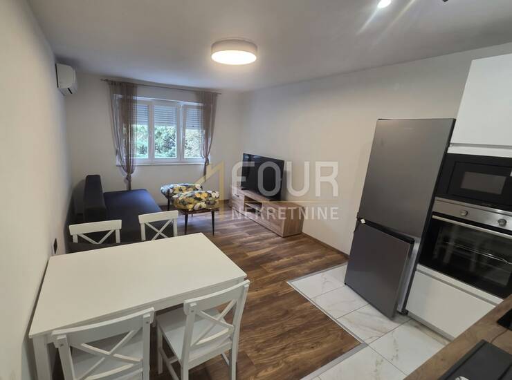 Rijeka, Donja Vežica, 54m2, 2s+db, uređen stan s lođom! — fotografija 2