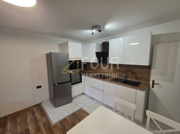 Rijeka, Donja Vežica, 54m2, 2s+db, uređen stan s lođom! — fotografija 4