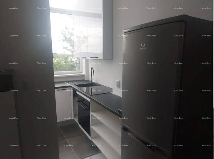 Na prodaju je stan površine 66 m², smješten u  pulskom naselju Stoja. 
S... — fotografija 3