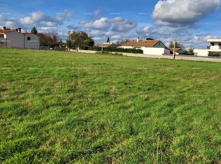 U ekskluzivnoj prodaji imamo atraktivan građevinski teren od ukupno 940 m2... — fotografija 5