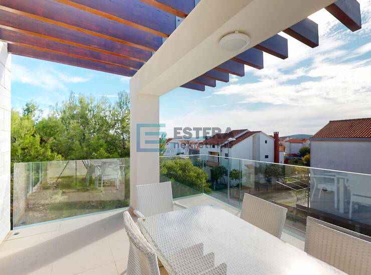 Apartman S5 104 m2 PRODAJA Srima, 2. kat, parking, pogled na more, bazen — fotografija 2