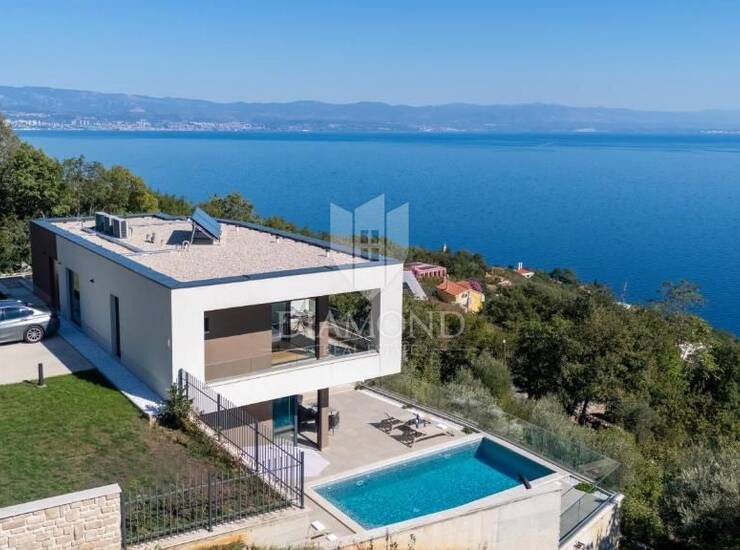 OPATIJA OKOLICA - MODERNA VILA S BAZENOM I PREKRASNIM POGLEDOM