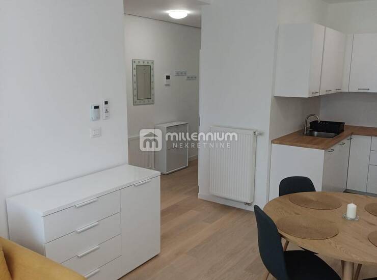 Najam, Rijeka, Kantrida, 55m2, 1s+db, balkon, parking — fotografija 3