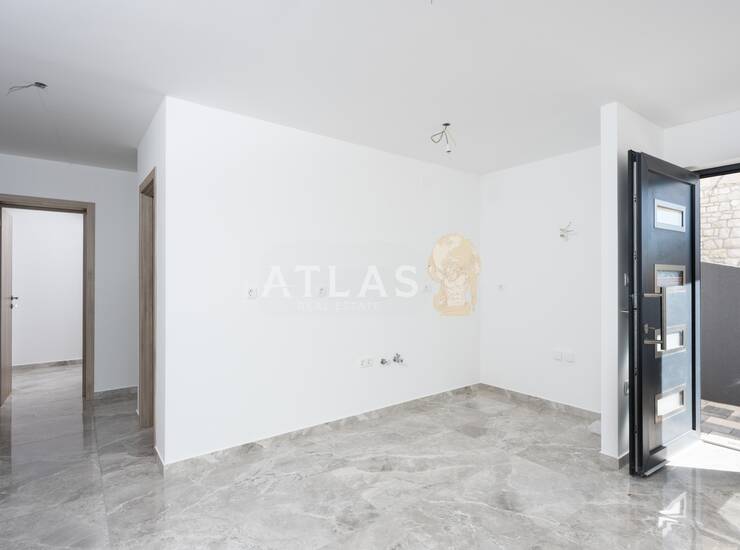 DRAMALJ – Novogradnja s otvorenim pogledom na more, natkrivenom terasom i pri — fotografija 6