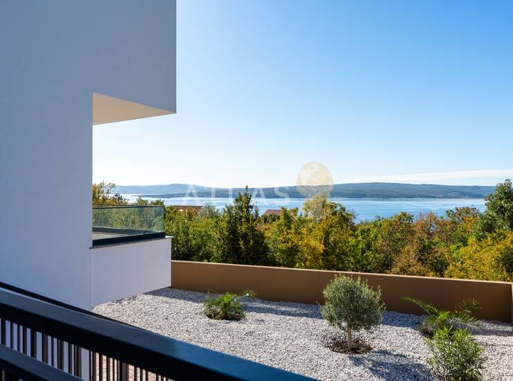 Dramalj – moderna novogradnja s okućnicom od 160 m² i pogledom na more — fotografija 3