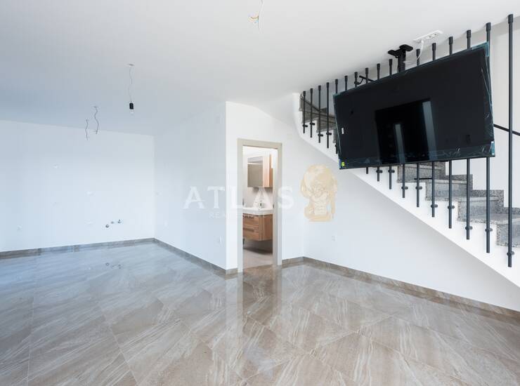 Dramalj – moderna novogradnja s okućnicom od 160 m² i pogledom na more — fotografija 5