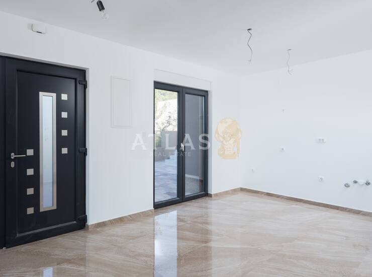 Dramalj – moderna novogradnja s okućnicom od 160 m² i pogledom na more — fotografija 6