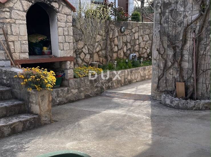 Supetar, Brač, kuća 180 m od mora, 199 m² — fotografija 2