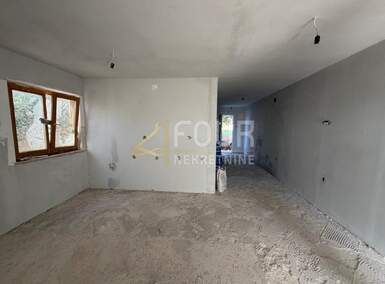 Jednosoban stan Monteserpo - Komunal, Pula 77m² - 200.000 € | SveHrNekretnine